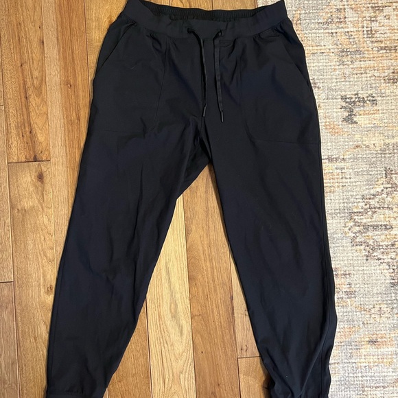 Men’s Lululemon ABC jogger